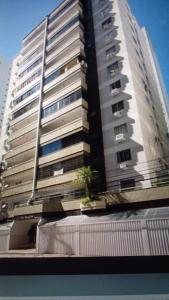 Bangunan di mana terletaknya apartmen +6 gambar