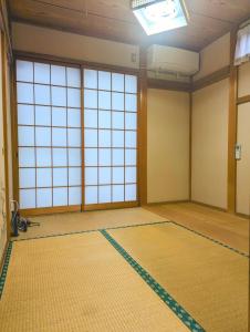 佐仓市Tatami House 3minutes from Keisei Usui Station 30minutes from Narita Airport 58minutes from Asakusa 49 minutes from Oshiage 65minutes from Ginza的相册照片