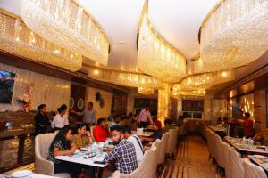 Huéspedes de Hotel Imperial Inn