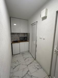 Dapur atau dapur kecil di gvero apartment’s
