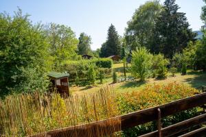 Zahrada ubytování Le Grand Nid - Gîte La Maison Alvéole