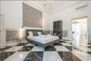 Khu vực ghế ngồi tại Nitti 76 Luxury Apartment