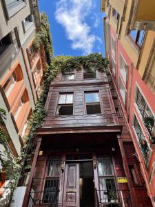 Το κτήριο όπου στεγάζεται  το ξενοδοχείο