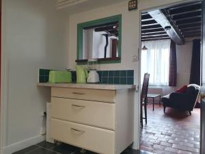 Η κουζίνα ή μικρή κουζίνα στο Maison d'Argent +8 φωτογραφίες