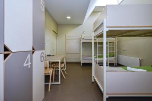 Kuchyň nebo kuchyňský kout v ubytování Nykščio Hostel + 37 fotografií