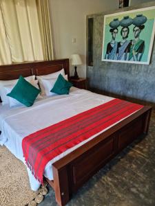 Postel nebo postele na pokoji v ubytování Ardeen Villa - superb 3 bedroom beachfront for 6, BB, free pick up for 7 night stays arriving together, fully serviced, taxes included