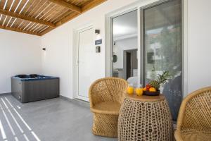 Χώρος καθιστικού στο Calma Luxury Studios & Suites