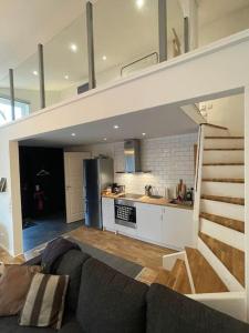 Η κουζίνα ή μικρή κουζίνα στο AC och nära sjö, fri parkering och städ,Wifi 100 mbit