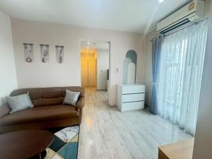 Istumisnurk majutusasutuses Minimal 2 BR next to IKEA, Central Westgate Bangyai