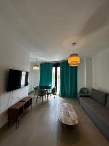 Μια τηλεόραση ή/και κέντρο ψυχαγωγίας στο RentalSevilla San Juan de La Salle