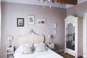 Photo de la galerie de l'établissement Le Vieux Castel, à Roumoules