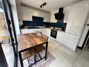 Afbeelding uit fotogalerij van House in Wrexham in Wrexham