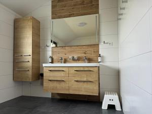 Koupelna v ubytování Apartmány Černý vlk, Borová Lada