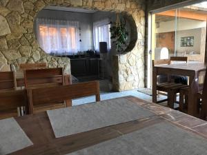 Posezení v ubytování Lopez Village GuestHouse
