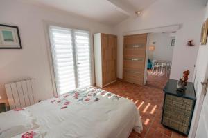 Ένα ή περισσότερα κρεβάτια σε δωμάτιο στο Joli Studio 36m2 tout confort