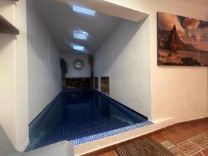 Swimmingpoolen hos eller tæt på Casa Alma