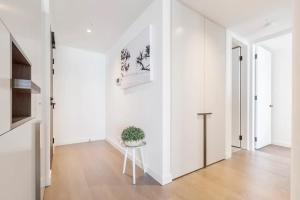 Fotografie z fotogalerie ubytování Queens Place Classy Lvl 69 Apt w Skyline Views v Melbourne