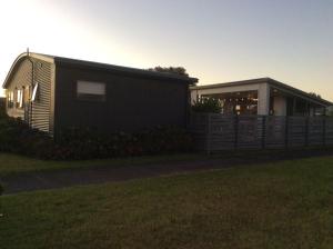 Gallery image of Hosts on the Coast Beach Break Matarangi in Matarangi