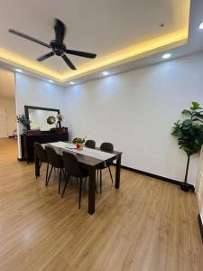 Fotografie z fotogalerie ubytování Rini residences 整栋双层排楼适合全家大小居住周边商店商场林立 v destinaci Skudai