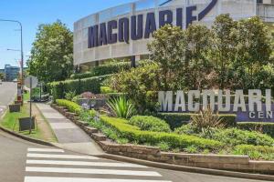 Foto de la galeria de Spacious 3BR Apt in Marsfield Near MQ Uni & Centre a Sydney
