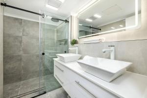 Foto de la galeria de Spacious 3BR Apt in Marsfield Near MQ Uni & Centre a Sydney