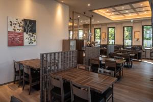Restaurace v ubytování Hotel Route Inn Imabari