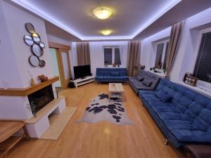 Χώρος καθιστικού στο House with 3 bedrooms and pool
