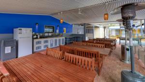 Restoran või mõni muu söögikoht majutusasutuses Deni Golf Resort