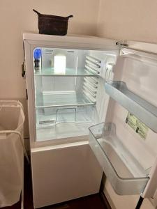 Η κουζίνα ή μικρή κουζίνα στο Authentic house in Kyoto with free Bicycles- Easy to Osaka, Nara too
