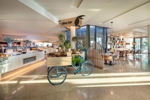 Restaurace v ubytování Valamar Lacroma Hotel