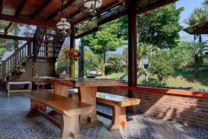 Balcon ou terrasse dans l'établissement Villa Kuda Sarongge