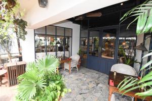 Restaurace v ubytování Kings International Juhu