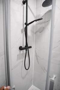 Bilik mandi di Ferienhaus - Ruheoase Kassel +11 gambar