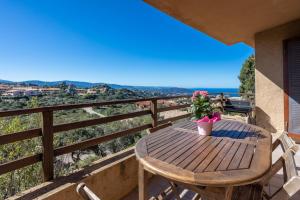 Gallery image of Villetta Panoramica Costa Paradiso in Li Valcaggi