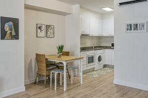 Kuchyň nebo kuchyňský kout v ubytování Loft Palamós