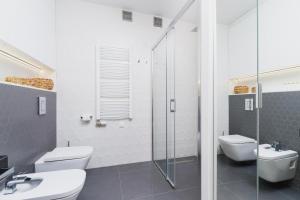 Kúpeľňa v ubytovaní Apartamenty Szóstka Wisła Kamienna