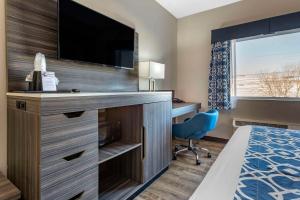 The Waves Hotel, Ascend Hotel Collection客房内的一张或多张床位