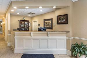 Vstupní hala nebo recepce v ubytování Traditions Hotel & Spa Johnson City - Binghamton, Ascend Hotel Collection