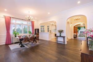 Area soggiorno di Biệt Thự Khởi Nghĩa Bắc Sơn TP Đà Lạt - Gần Chợ và Hồ Xuân Hương
