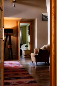Posedenie v ubytovaní Apartament nad Potokiem Sauna, Jacuzzi, SPA