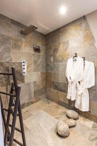 Ένα μπάνιο στο La Sainthilarienne +75 φωτογραφίες