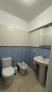 Ένα μπάνιο στο Apartamento Lali +13 φωτογραφίες