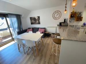 Kuchyň nebo kuchyňský kout v ubytování Casa Cris Encamp