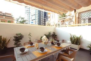 A balcony or terrace at Vistas al mar - Primera línea playa de Malagueta