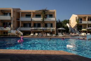 Bazén v ubytování Oscar Hotel nebo v jeho okolí