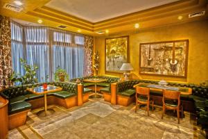 Posezení v ubytování Hotel Lory & Ristorante Ferraro