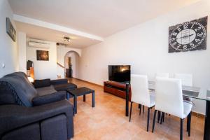 TV a/nebo společenská místnost v ubytování Comfortable and relaxing house in Bonalba