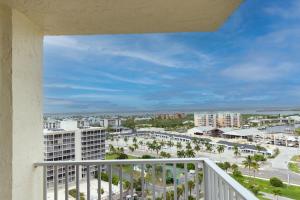 Cảnh Fort Myers Beach hoặc tầm nhìn thành phố từ khách sạn căn hộ