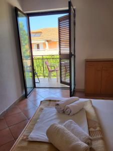 Imagem da galeria de Apartments Šperka em Jelsa