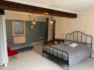 Katil atau katil-katil dalam bilik di Le Clos des Collières +52 gambar